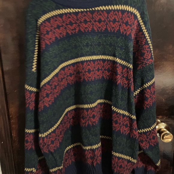 Sweater - Picture 1 of 2